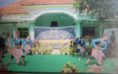 PAGELARAN SENI TARI DALAM RANGKA PROJEK PENGUATAN PROFIL PELAJAR PANCASILA YANG DIBAWAKAN OLEH SISWA SISWI BERBAKAT DI KEGIATAN EKSTRA SENI TARI – SMA WALI SONGO